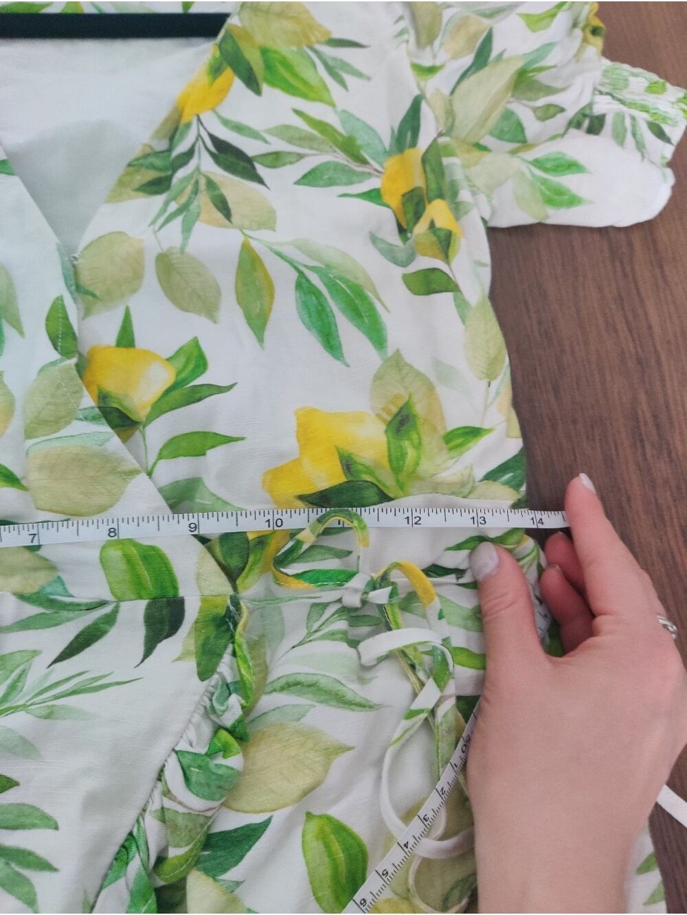 *Ever New White Lemon Print Wrap Mini Dress Puff Sleeve Size 2 - Picture 8 of 11